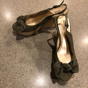 A.N.A peep toe heel with bow